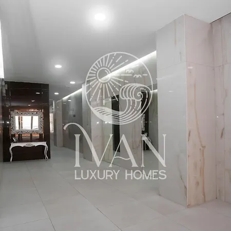 Casa Matias Ivan Luxury Homes 9ª Norte 1ª Linea Apartament