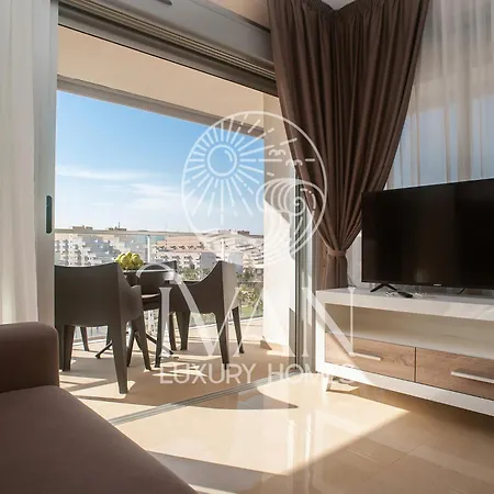Apartament Casa Matias Ivan Luxury Homes 9ª Norte 1ª Linea